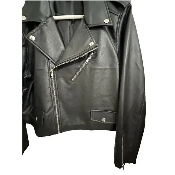 SKY Plus Women's Black Biker Jacket Faux Leather Silver Zip Cropped Plus Size 1X - Picture 2 of 7